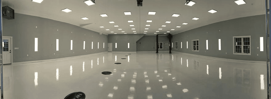 Beautiful reflactive epoxy coating coated on a big commercial floor , San Antonio
