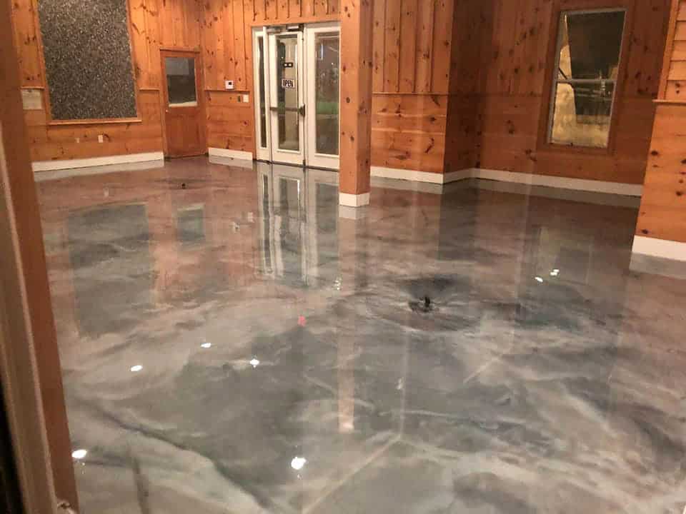 Beautiful metalic epoxy coating installed on a residential house floor