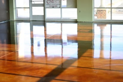 Shiny reflactive epoxy coating square floor of a retail shop