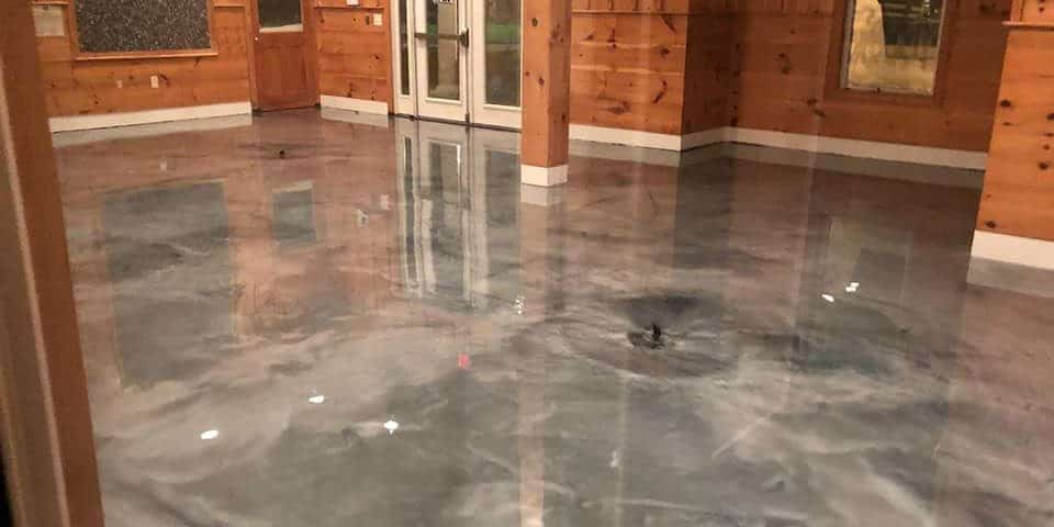 Beautiful metalic epoxy coating installed on a residential house floor